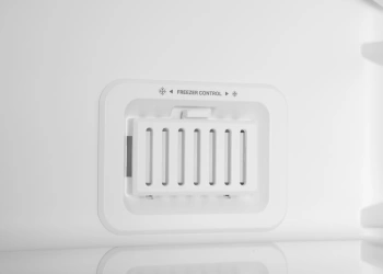 Холодильник Stinol STN 200 D