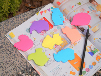 Блок самоклеящийся бумажный Stick`n 21776 50лист. малиновый 1цв.в упак. 