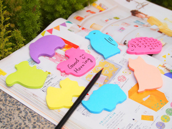 Блок самоклеящийся бумажный Stick`n 21776 50лист. малиновый 1цв.в упак. 