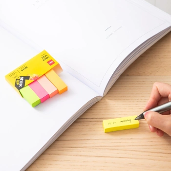 Закладки самокл. бумажные Deli EA11402 50x15мм 5цв.в упак. 100лист европодвес