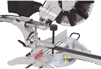 Торцовочная пила Калибр ПТЭ-2100/305ПРМ