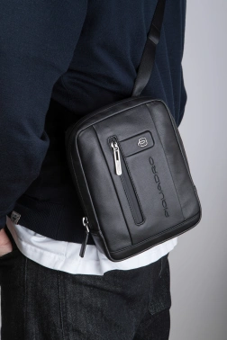 Сумка мужская Piquadro Urban CA3084UB00/N черная натур.кожа