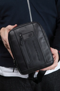 Сумка мужская Piquadro Urban CA3084UB00/N черная натур.кожа