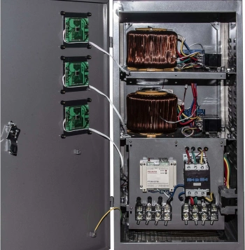 Стабилизатор напряжения Ресанта  АСН-30000/3-Ц