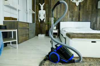 Пылесос Starwind SCV2030