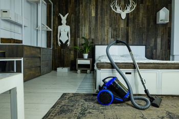 Пылесос Starwind SCV2030