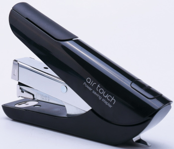 Степлер настольный Kw-Trio 05013-BLK Half strip