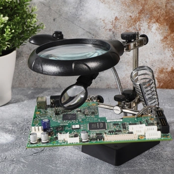 Держатель с лупой Rexant  12-0250