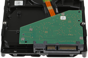 Жесткий диск Seagate SATA-III 2TB  ST2000DM008