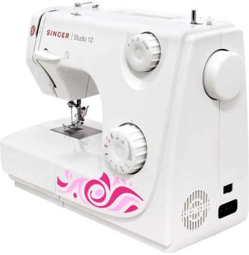 Швейная машина Singer Studio 12