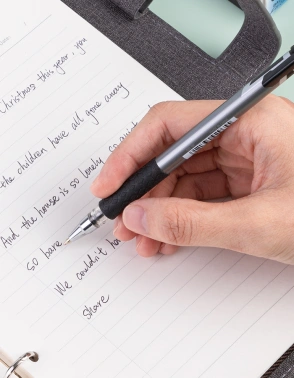 Ручка шариков. Deli Arrow EQ10-BK