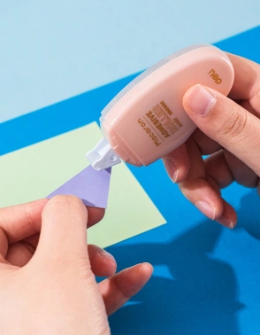 Клеющий роллер Deli EA49201