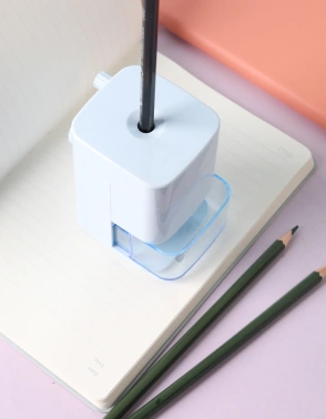 Точилка для карандашей механическая Deli  ER10604