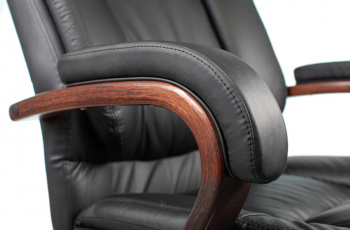 Кресло руководителя Бюрократ  T-9925WALNUT