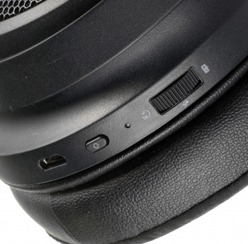 Наушники с микрофоном Razer Nari Ultimate