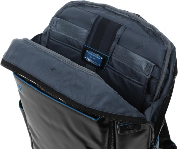 Рюкзак Piquadro Blue Square CA4762B2/N черный кожа