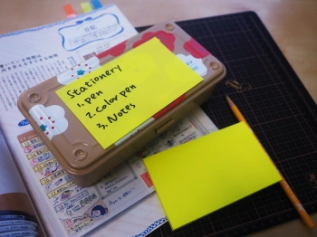 Блок самоклеящийся бумажный Stick`n 27074 76x101мм 80лист. 70г/м2 желтый неон 1цв.в упак.