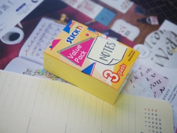 Блок самоклеящийся бумажный Stick`n 27088 76x51мм 300лист. 70г/м2 пастель желтый