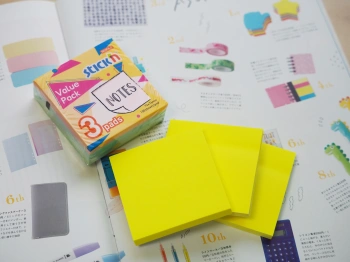 Блок самоклеящийся бумажный Stick`n 27094 76x76мм 300лист. 70г/м2 желтый неон