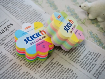 Блок самоклеящийся бумажный Stick`n 21833 67x67мм 250лист. неон ассорти 