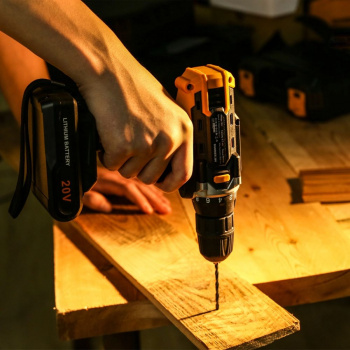 Дрель-шуруповерт Deko DKCD20FU-Li