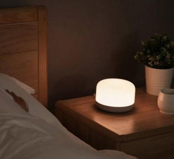 Умный светильник Yeelight  LED Bedside Lamp D2