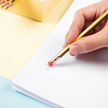 Карандаш ч/г Deli  EC004-2B