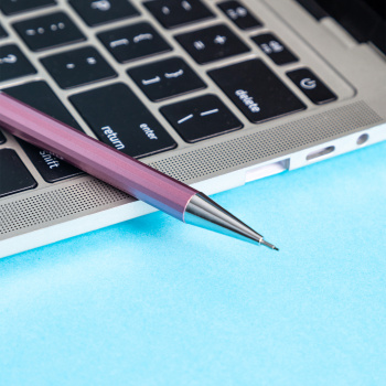 Карандаш мех. Deli  EU999