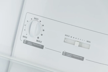 Холодильник Hyundai CC2056FWT