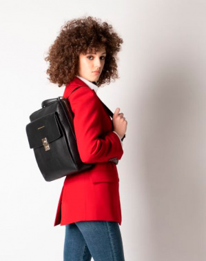 Рюкзак женский Piquadro Dafne Business CA5437DF/N черный кожа