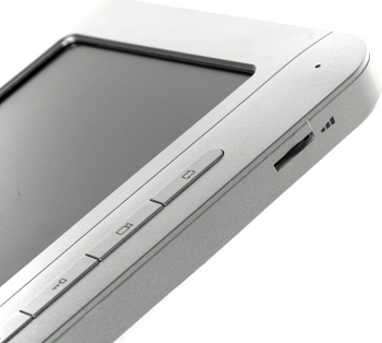 Видеодомофон HiWatch DS-D100MF