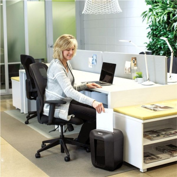 Шредер Fellowes PowerShred LX41