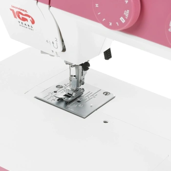 Швейная машина Janome 1522 PG
