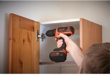 Дрель-шуруповерт Black+Decker BDCDD12-QW