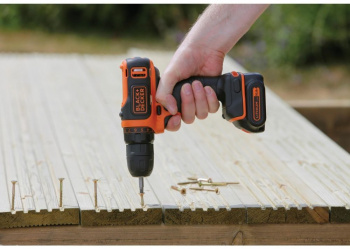 Дрель-шуруповерт Black+Decker BDCDD12-QW