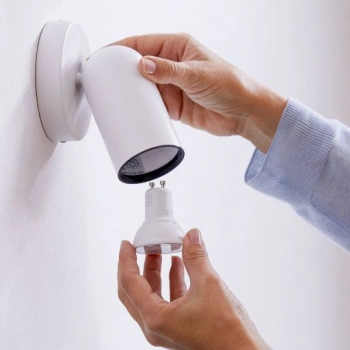 Умная лампа WiZ