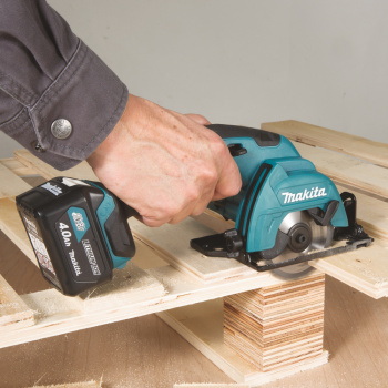 Циркулярная пила (дисковая) Makita HS301DWAE