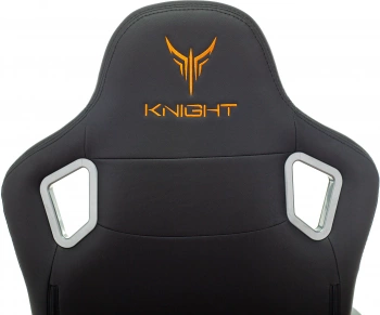 Кресло игровое Knight Outrider черный ромбик эко.кожа с подголов. крестов. металл