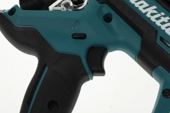 Сабельная пила Makita SD100DZ