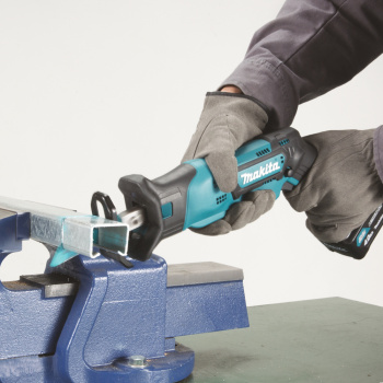 Сабельная пила Makita JR105DWAE
