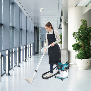 Строительный пылесос Makita DVC150LZ