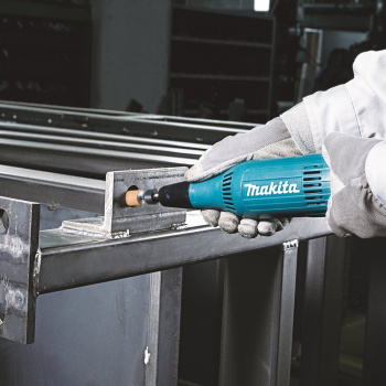 Гравер Makita GD0603