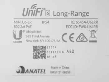 Точка доступа Ubiquiti U6-LR