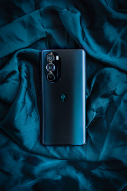 Смартфон Motorola XT2201-1
