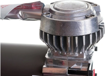 Автомобильный компрессор Berkut PRO-17