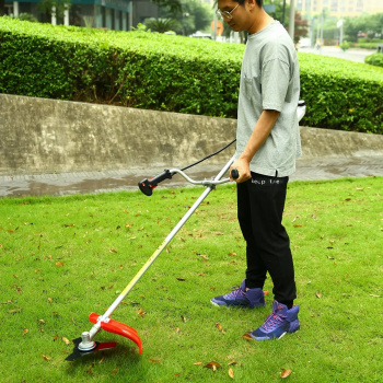 Триммер бензиновый Deko DKTR43