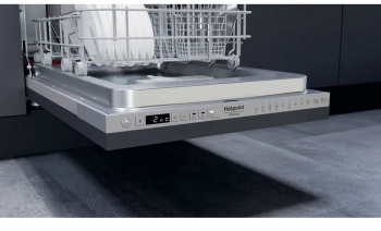 Посудомоечная машина встраив. Hotpoint-Ariston HSIO 3T235 WCE