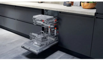 Посудомоечная машина встраив. Hotpoint-Ariston HSIO 3T235 WCE