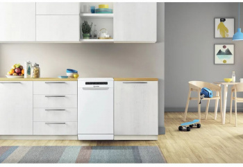 Посудомоечная машина Indesit DSFC 3M19