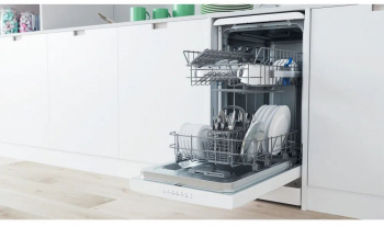 Посудомоечная машина Indesit DSFC 3M19